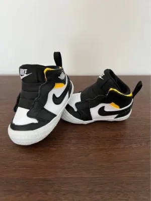 Baby Nike Jordans  (Retails 80$), Shoes 2 (Baby: 0-12 mth)