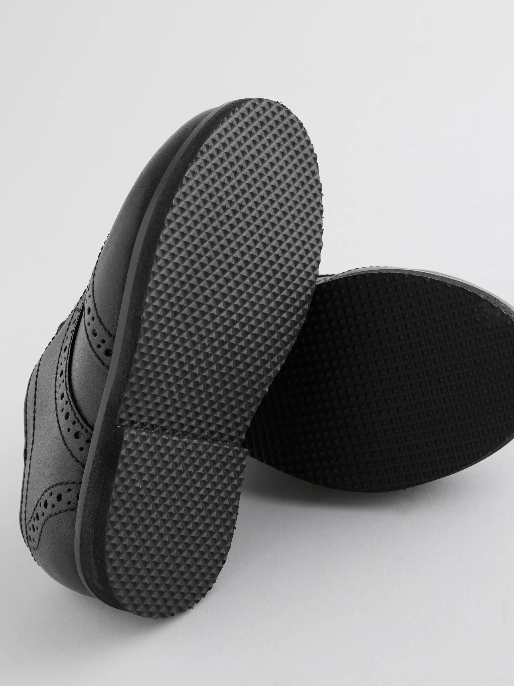 Black Standard Fit (F) Smart Leather Brogue Shoes