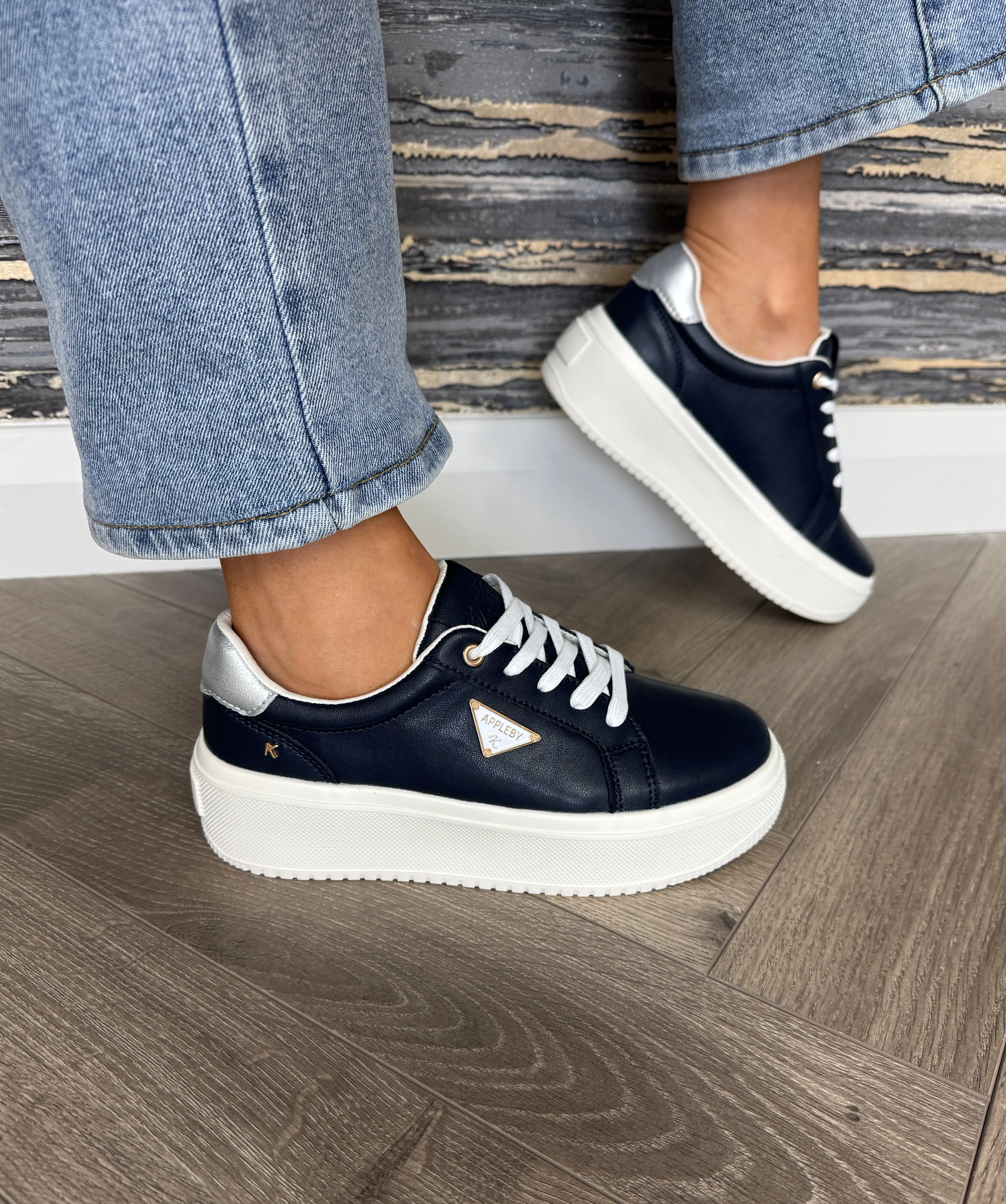 Kate Appleby (K59) ‘Arncott/Asthall’ Platform Trainer - Sapphire