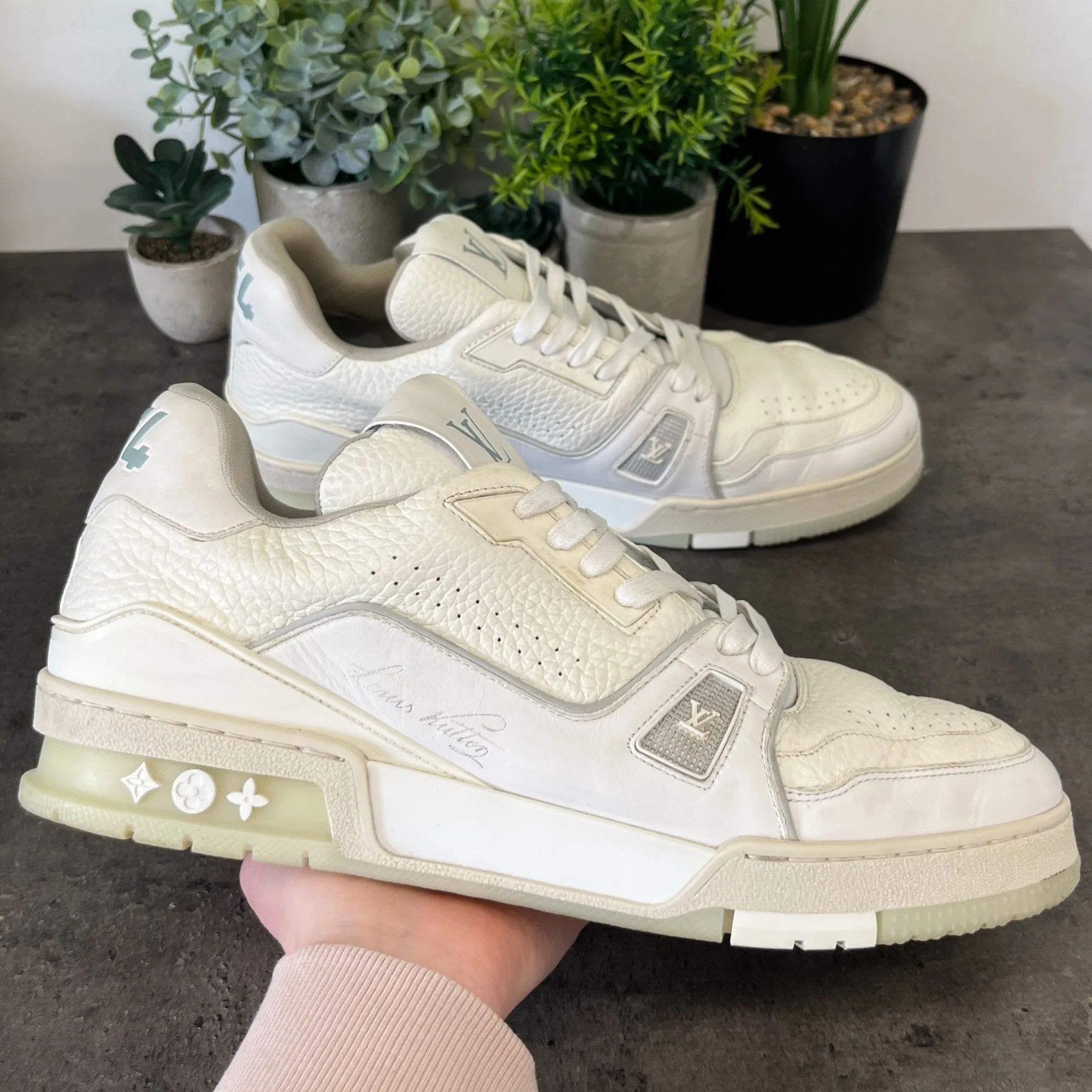 Men's Lv Low Trainers White Size EU 43.5 / UK 9.5
