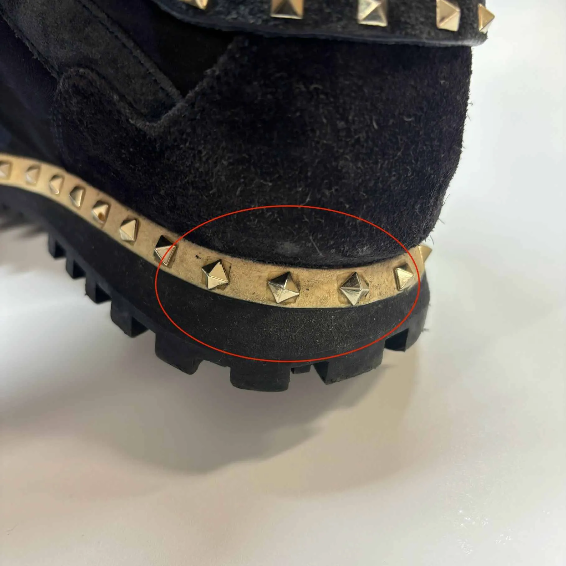 Men's Rockstud Low Trainers Navy Size EU 39.5 / UK 5.5