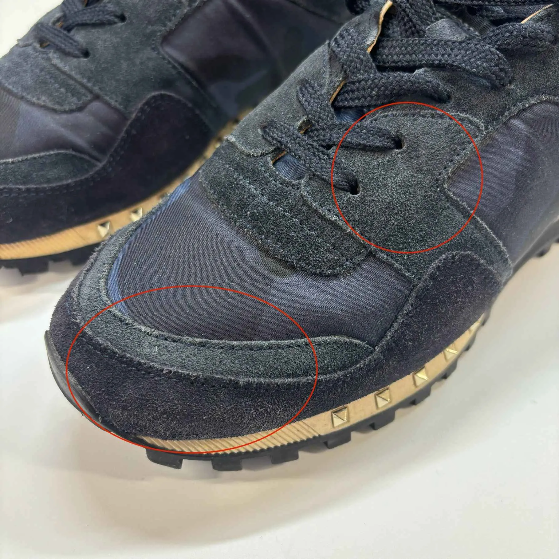 Men's Rockstud Low Trainers Navy Size EU 39.5 / UK 5.5