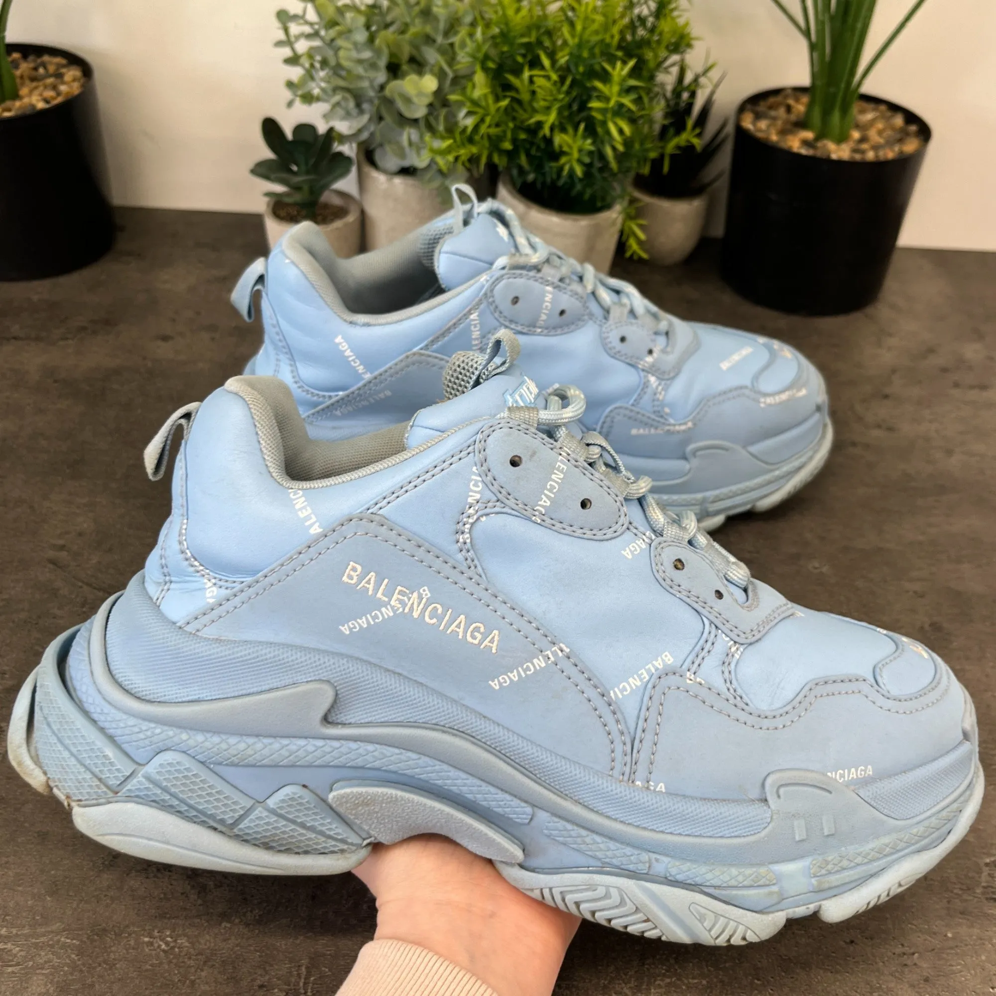 Men's Triple S Low Trainers Blue Size EU 42 / UK 8