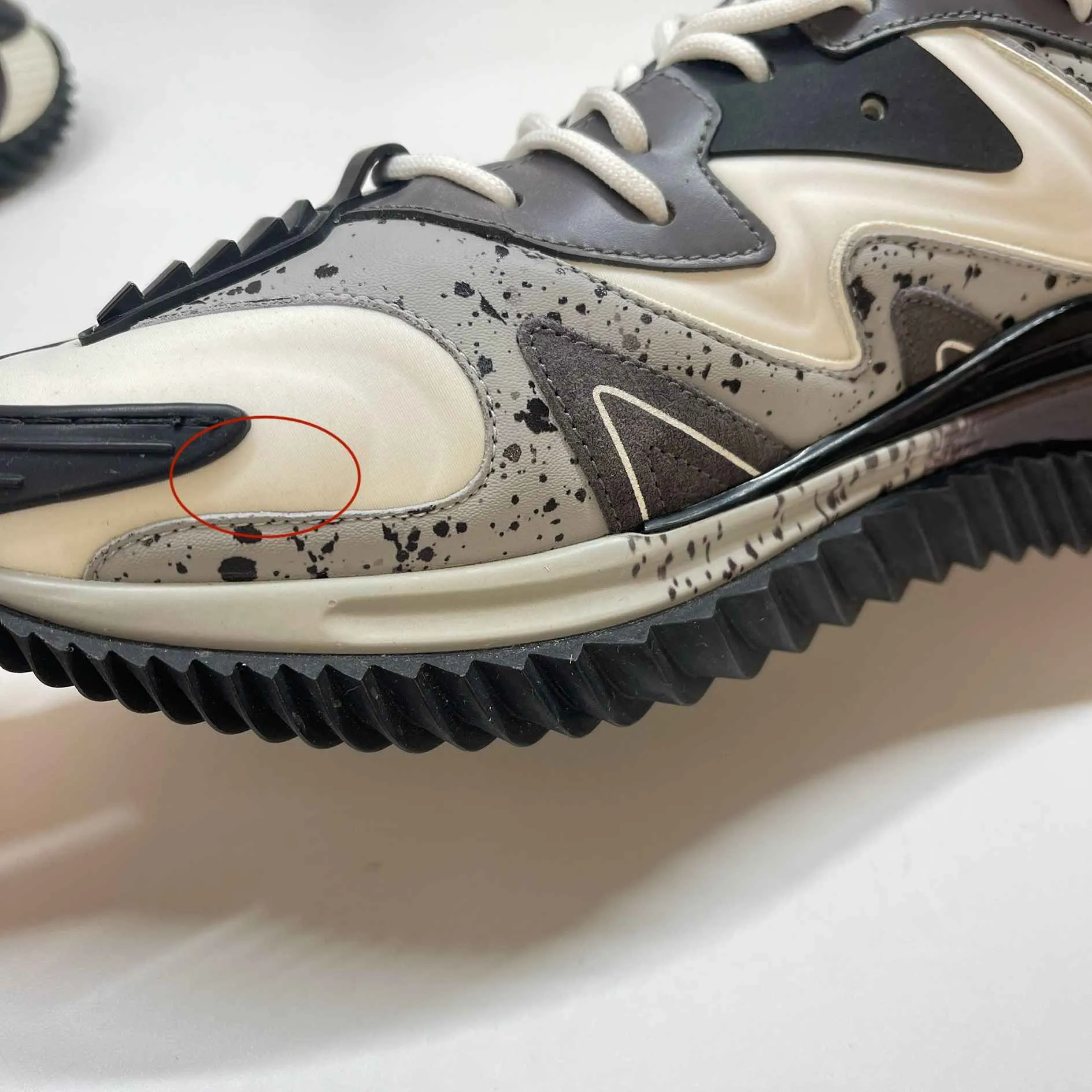 Men's Wade Low Trainers Grey Size EU 40 / UK 6