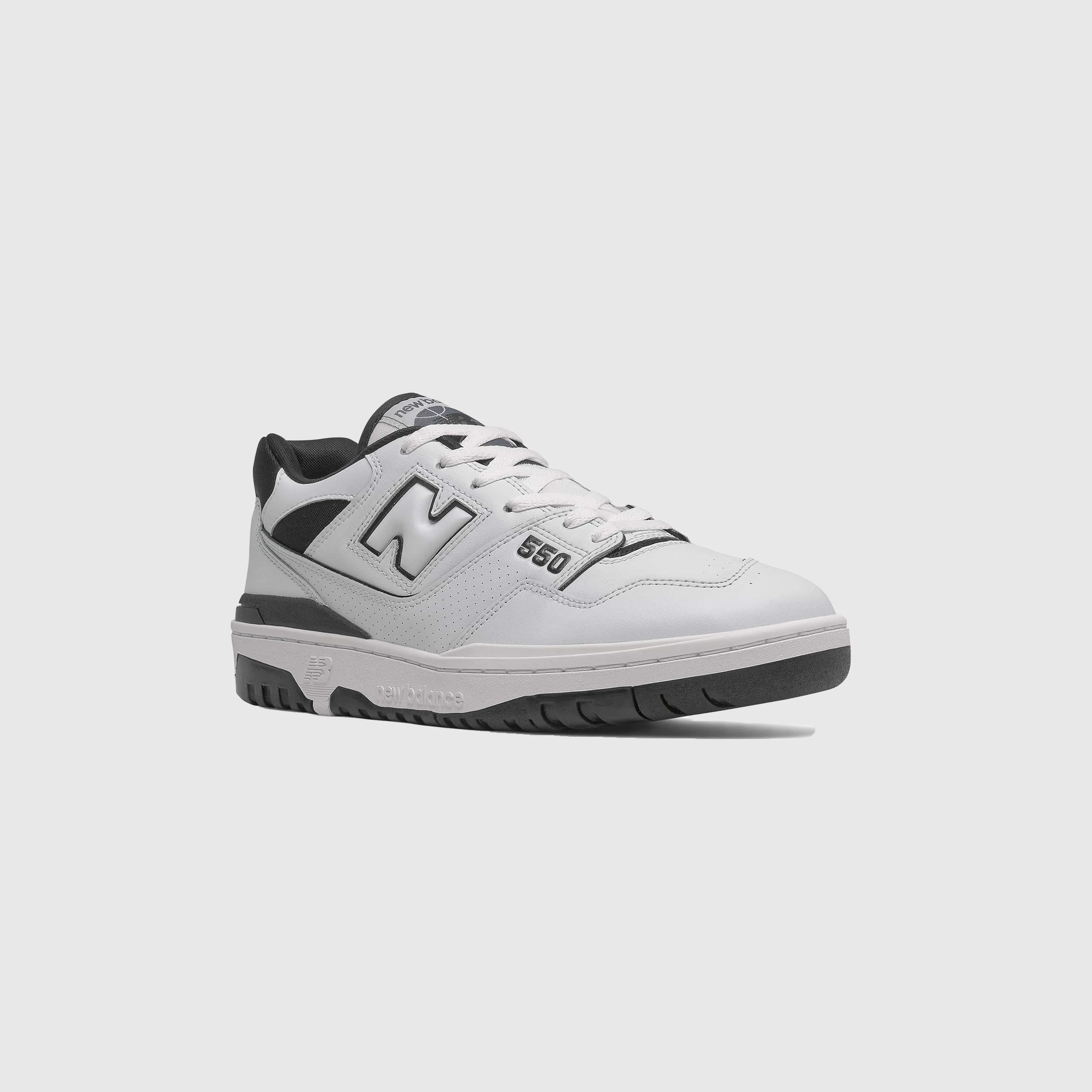 New Balance 550 - White / Black