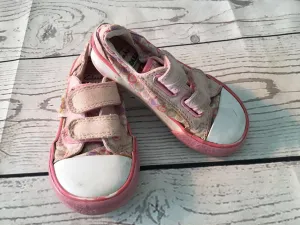Size 6 G trainers clarks doodles